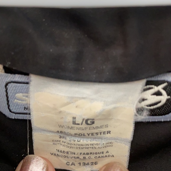 Sugoi Women’s Biking Jacket - Picture 4 of 7